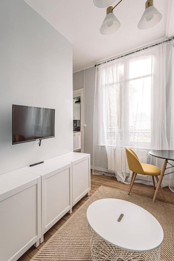 Roi Soleil, Face A La Cathedrale - 2G Apartment Reims Exterior foto